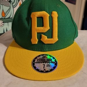 Pearl Jam fitted hat size 7